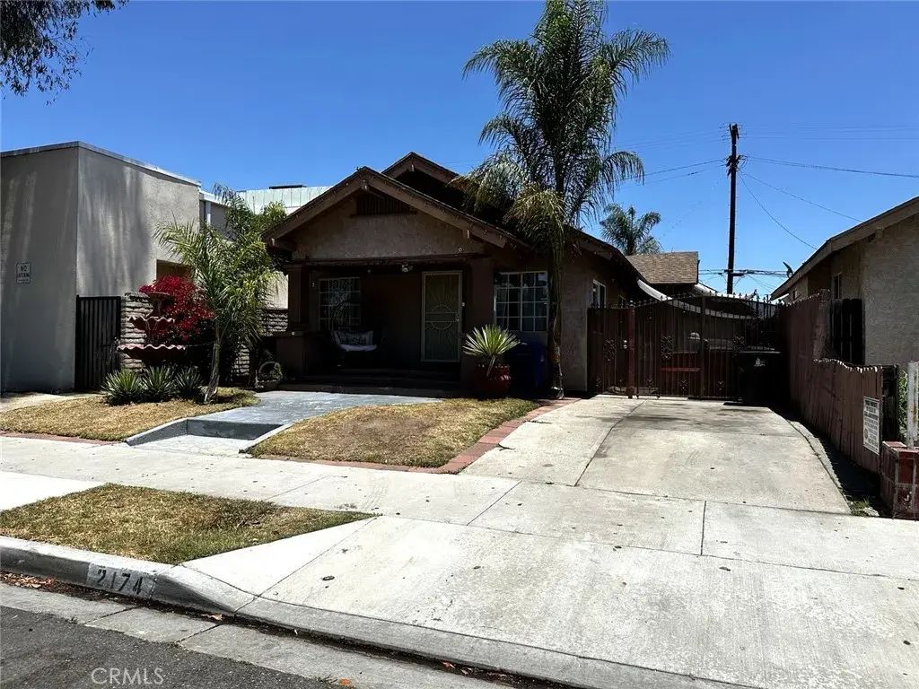 2174 Linden, Long Beach