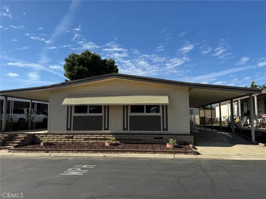1601 S Garey 16, Pomona