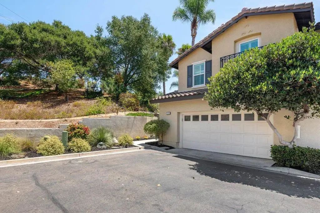 Photo of Listing #PTP2606040