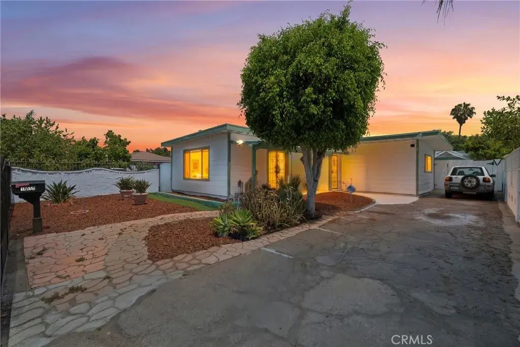 10550 Tamarack Avenue, Los Angeles