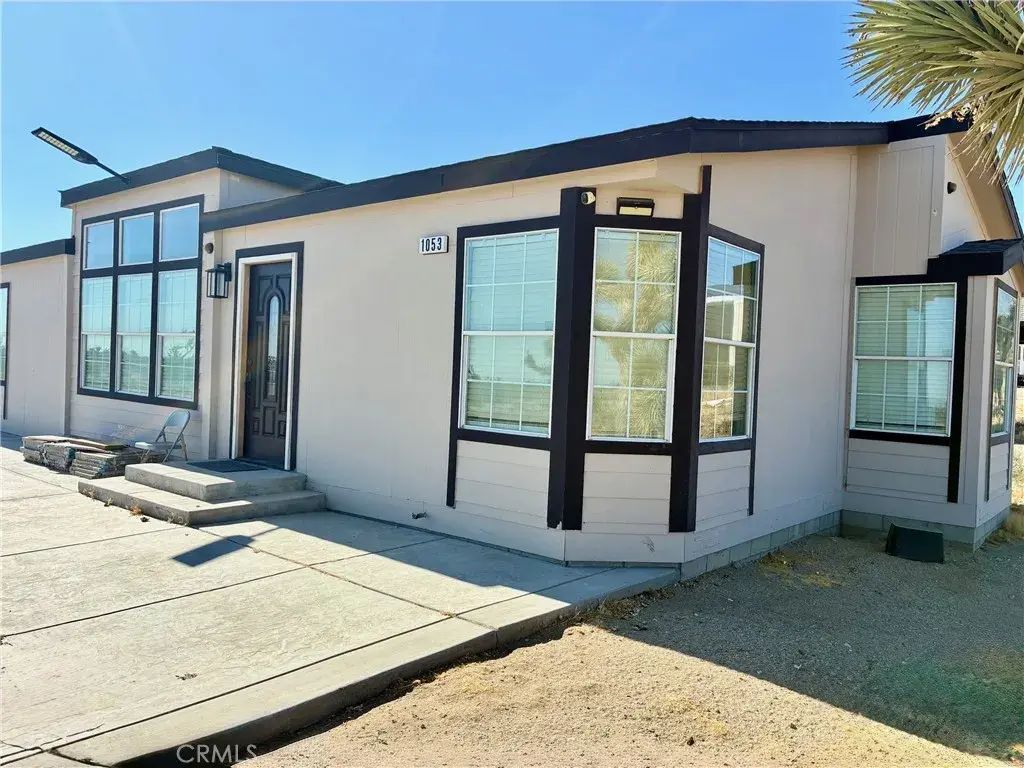 1053 Lindero, Pinon Hills