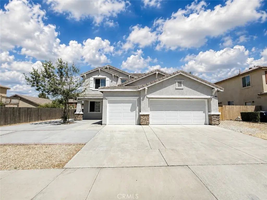 14541 Swallow Court, Victorville