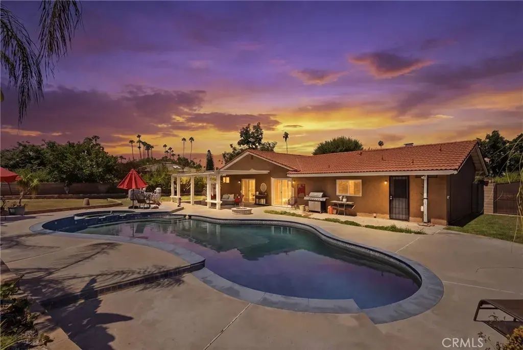 6526 Marlo Way, Riverside