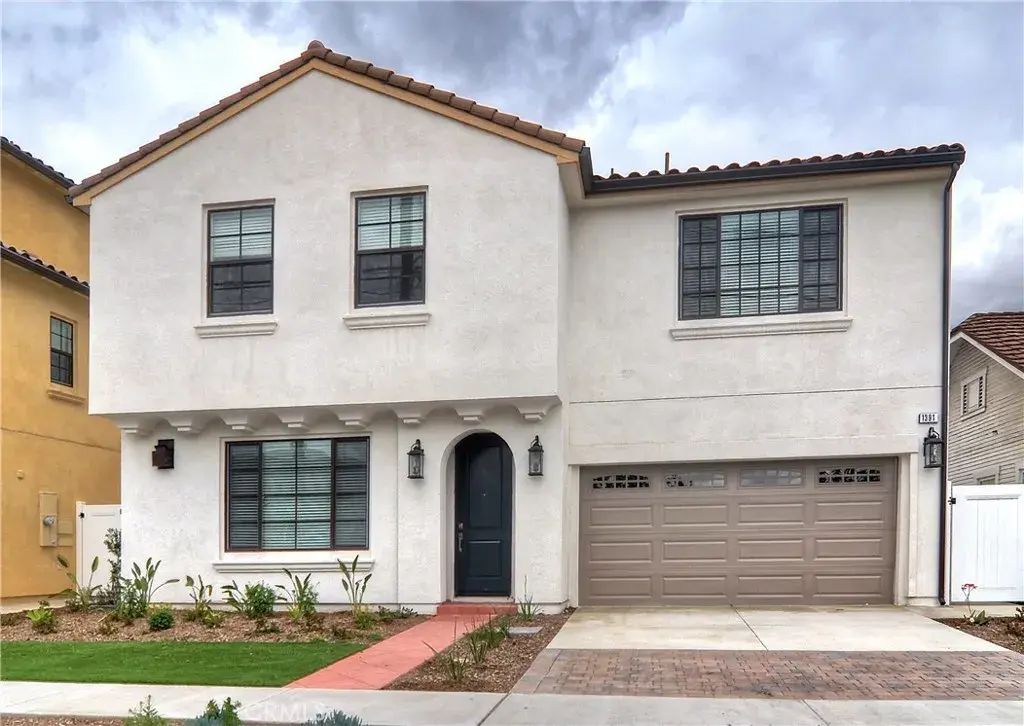 1391 San Juan, Tustin