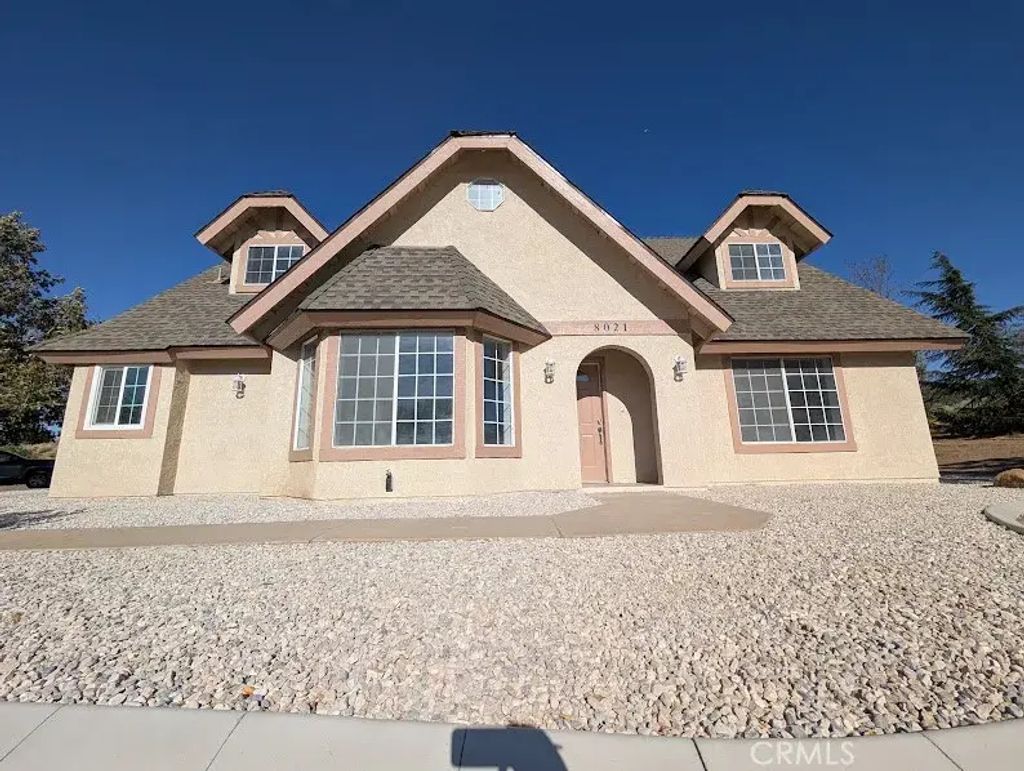 8021 Macron Street, Oak Hills
