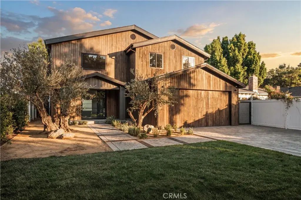 5114 Cedros Avenue, Sherman Oaks