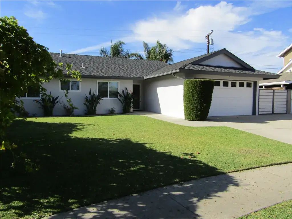 8901 Shore, Huntington Beach