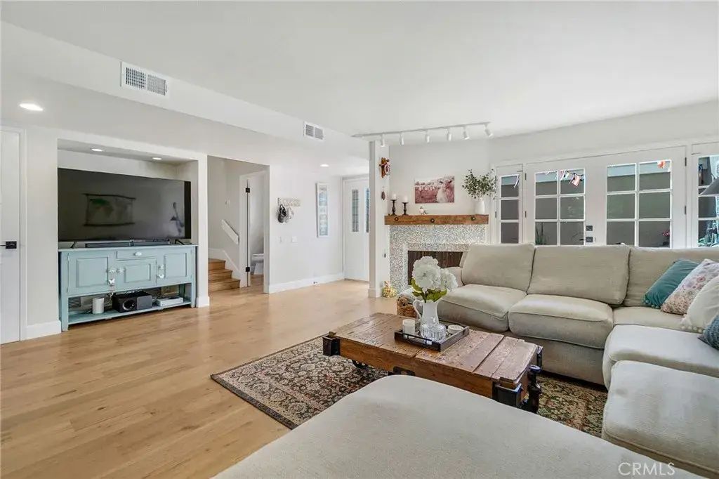19532 Sandcastle, Huntington Beach