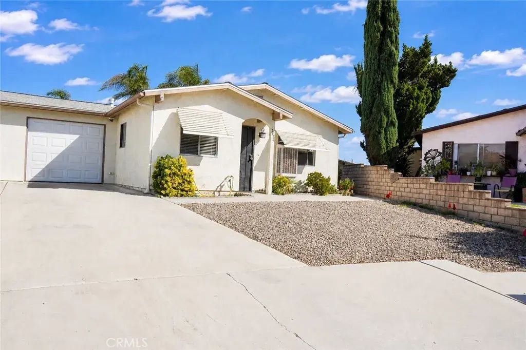 2476 San Padre Court, Hemet