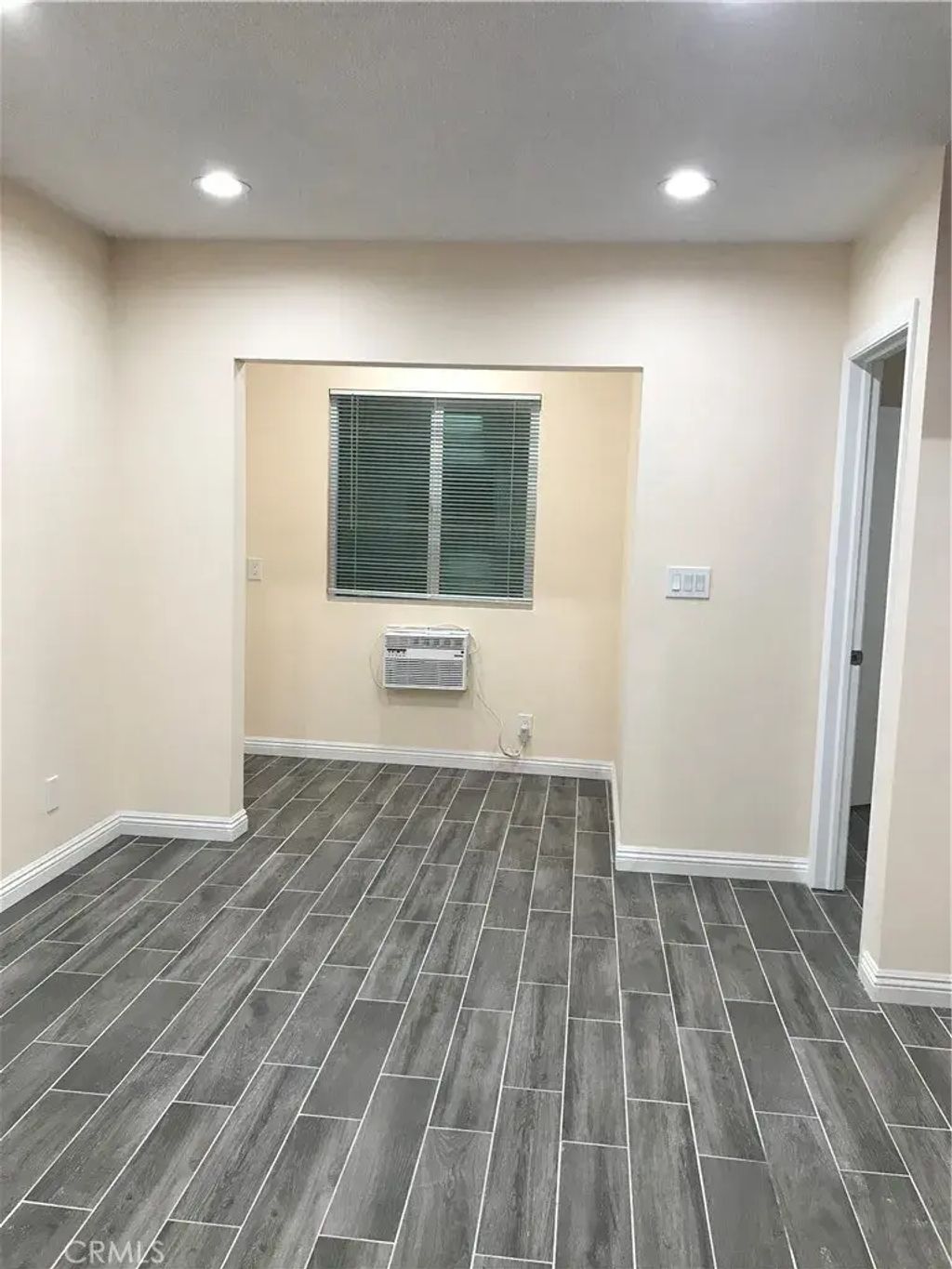 114 S 6th A, Alhambra