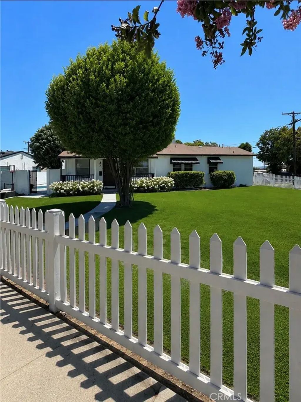 13016 Archwood Street, North Hollywood