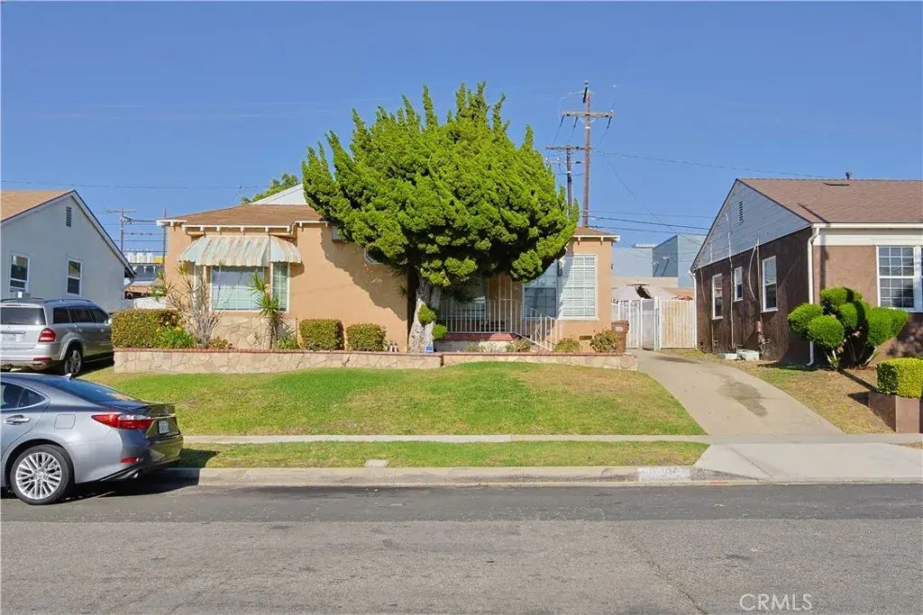 11516 S St Andrews, Los Angeles