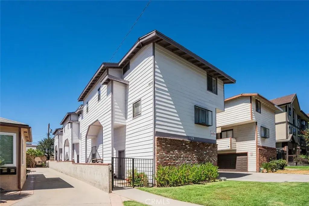 1129 Linden Avenue 3, Glendale