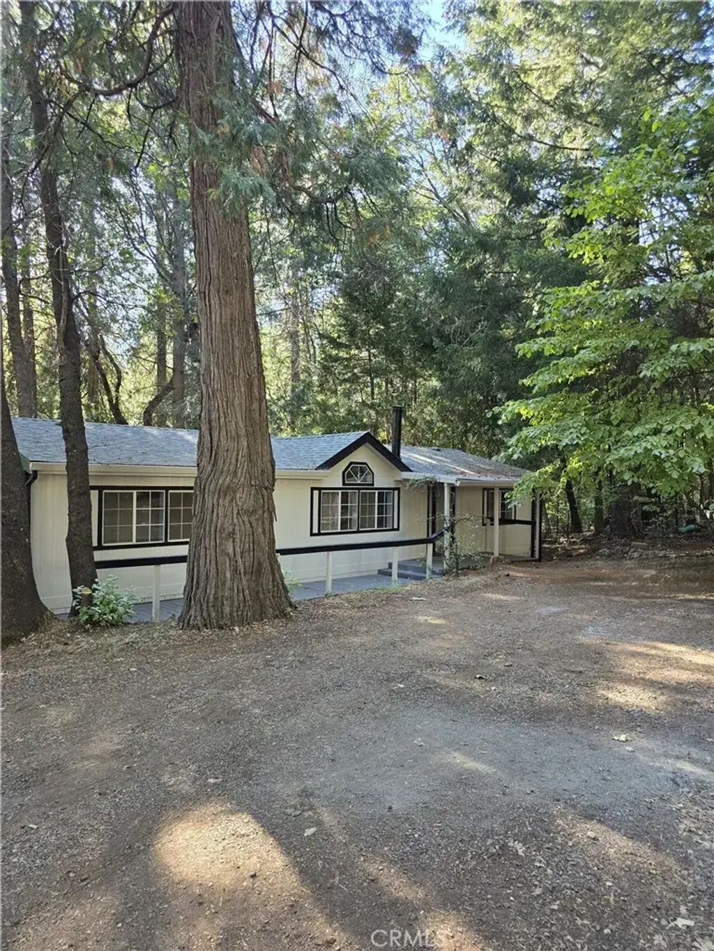 14401 Holmwood, Magalia