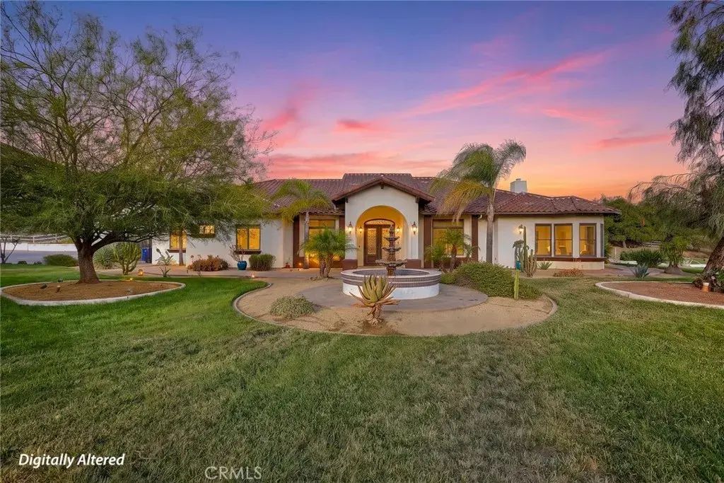 21977 Paseo Chico, Murrieta