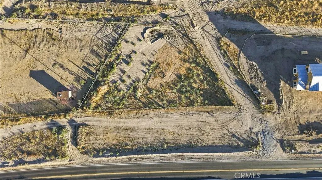 13375 Summit Valley, Hesperia