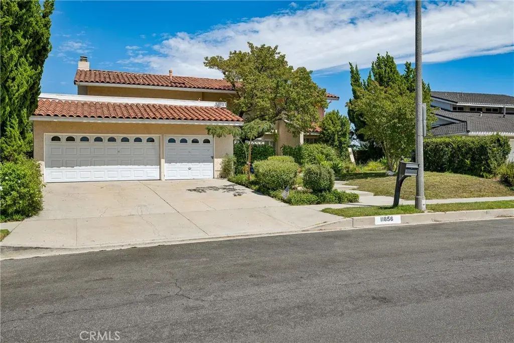 11856 Porter Valley Drive, Porter Ranch