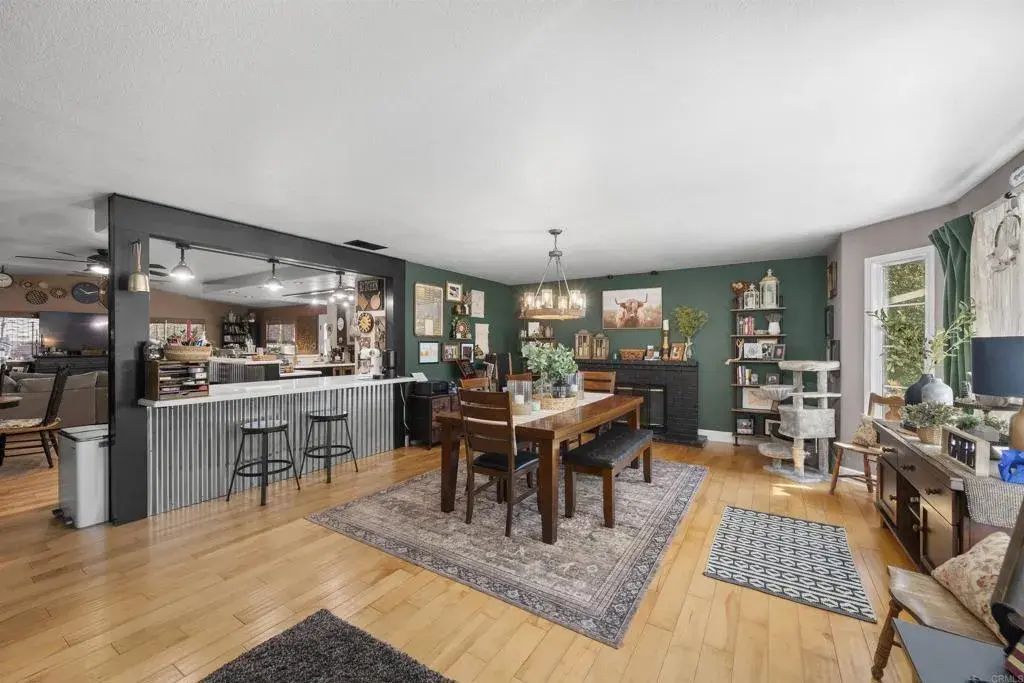 16734 Georgios Way, Ramona