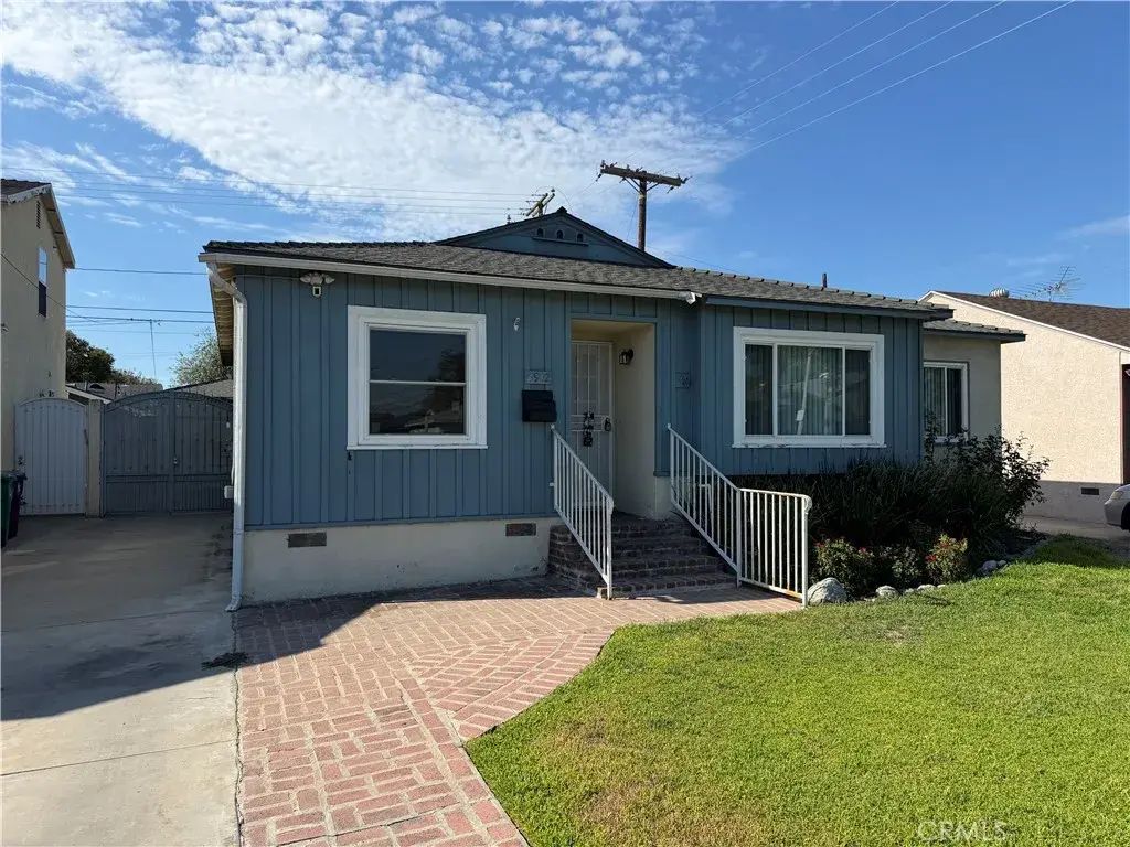 6912 E Peabody, Long Beach