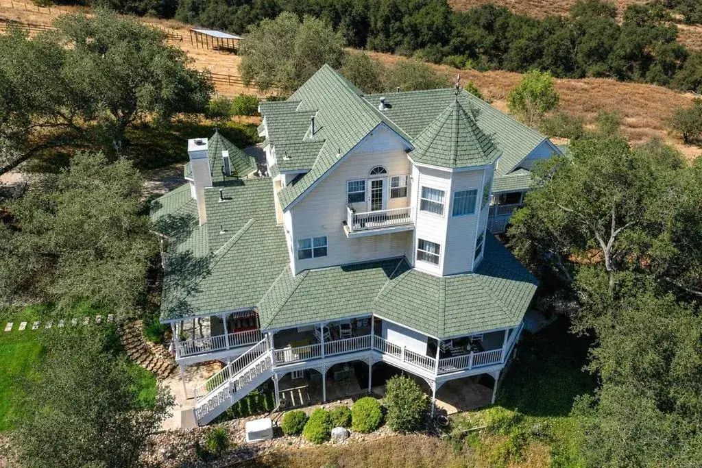 24665 Rancho Santa Teresa Drive, Ramona