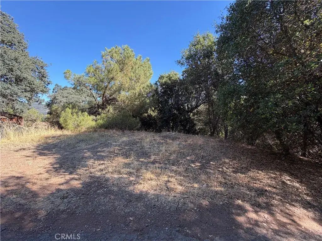 12409 Lakeview Dr, Clearlake Oaks