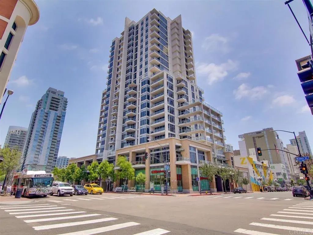 575 6th Ave, 