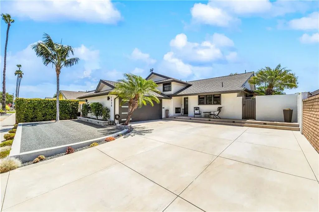 7920 E Tarma Street, Long Beach