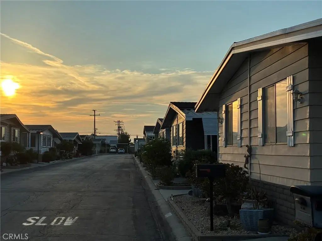 6741 Lincoln 37, Buena Park