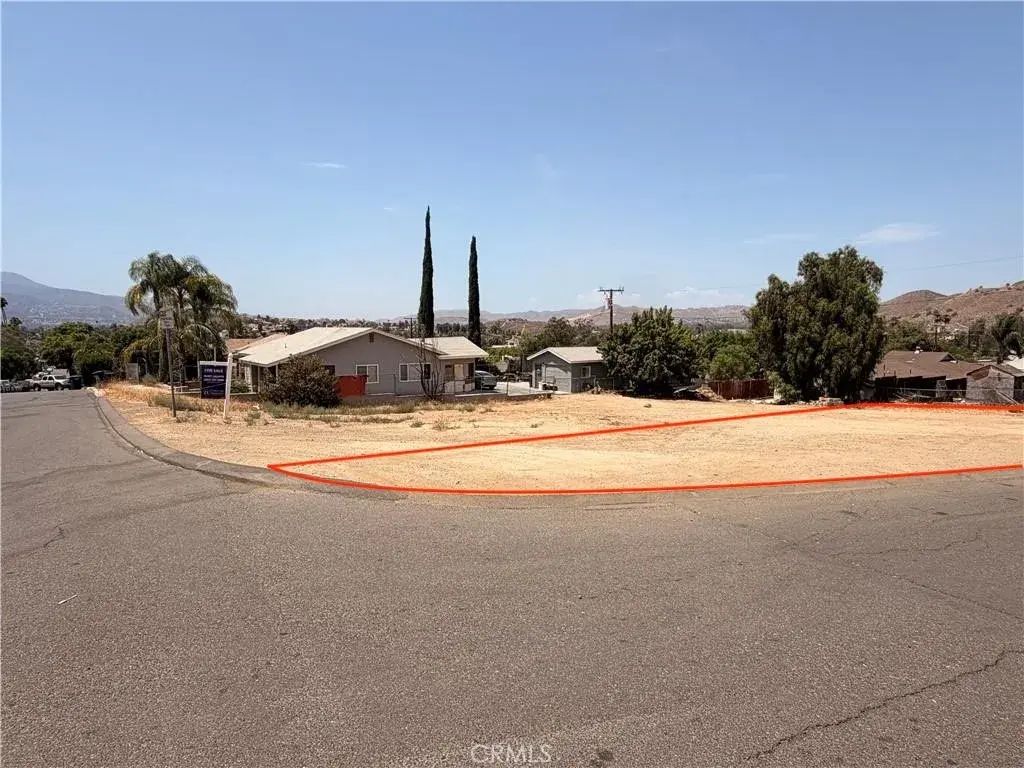 Peck, Lake Elsinore