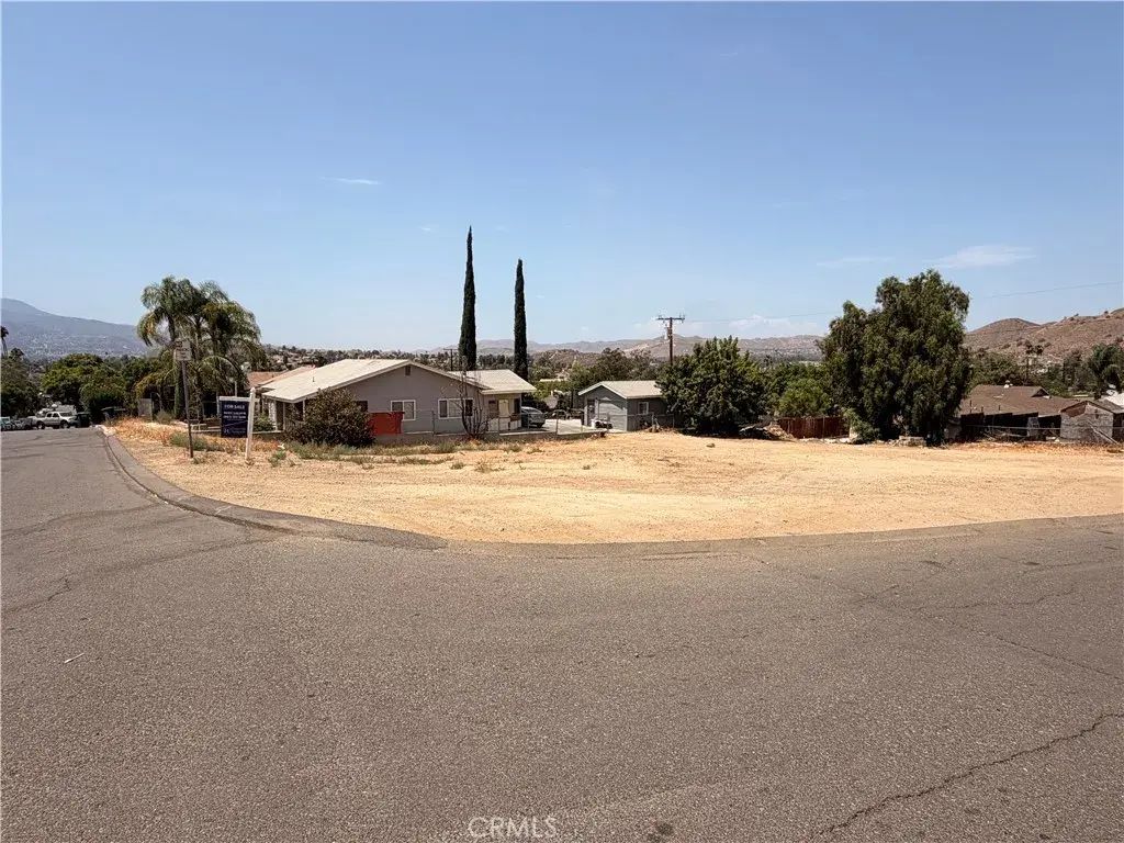 Peck, Lake Elsinore