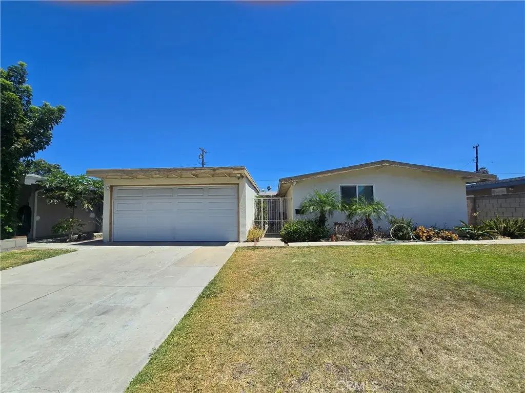 9692 Rosebay, Anaheim
