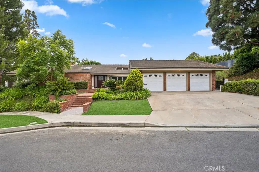 17 Pinehurst, Newport Beach
