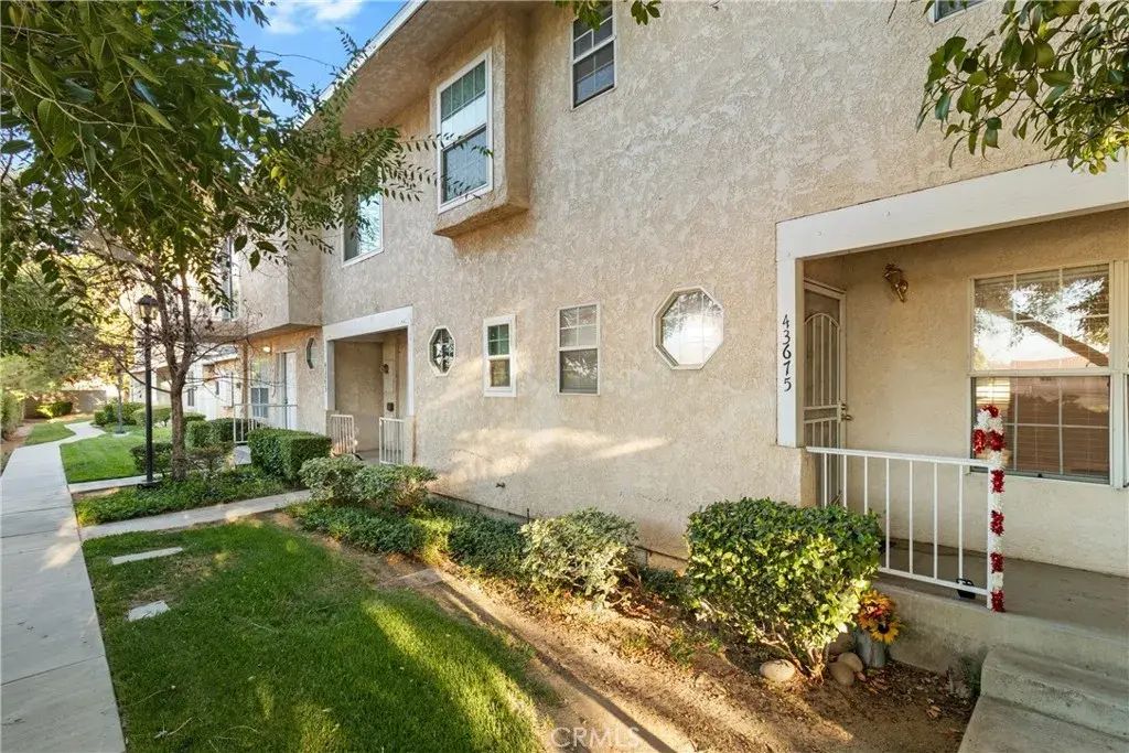 43675 Park, Lancaster