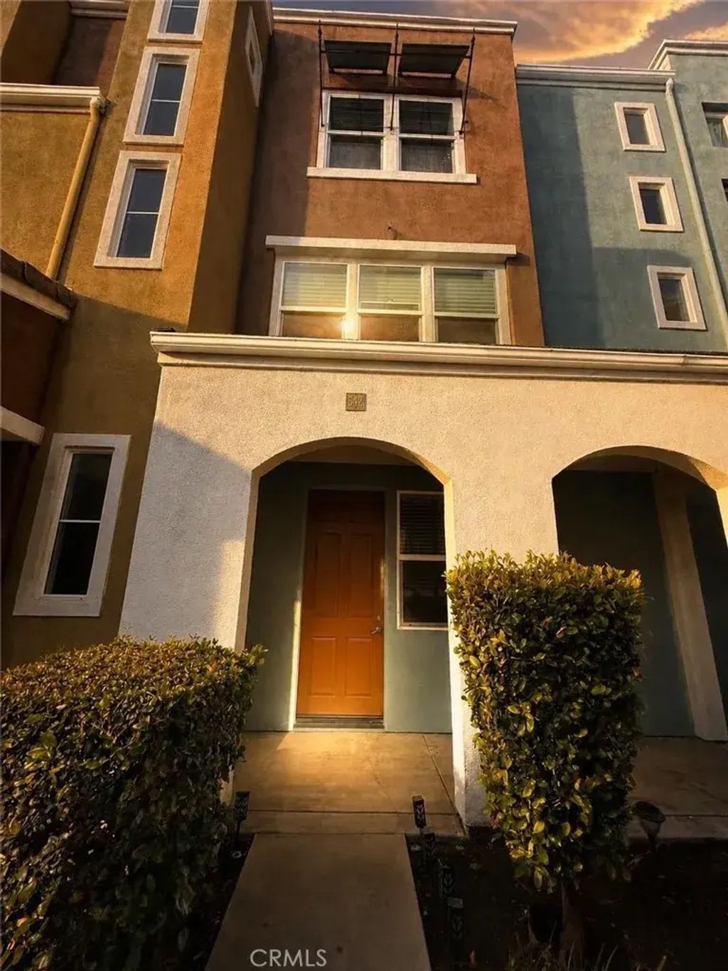 542 N Chardonnay, Covina