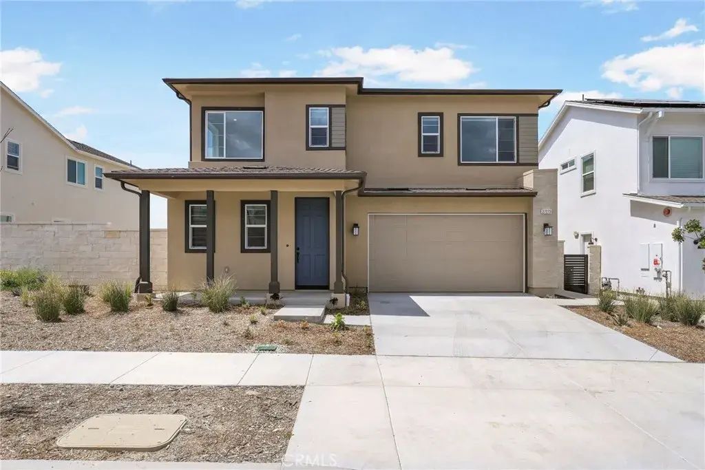 27273 Debut Place, Valencia
