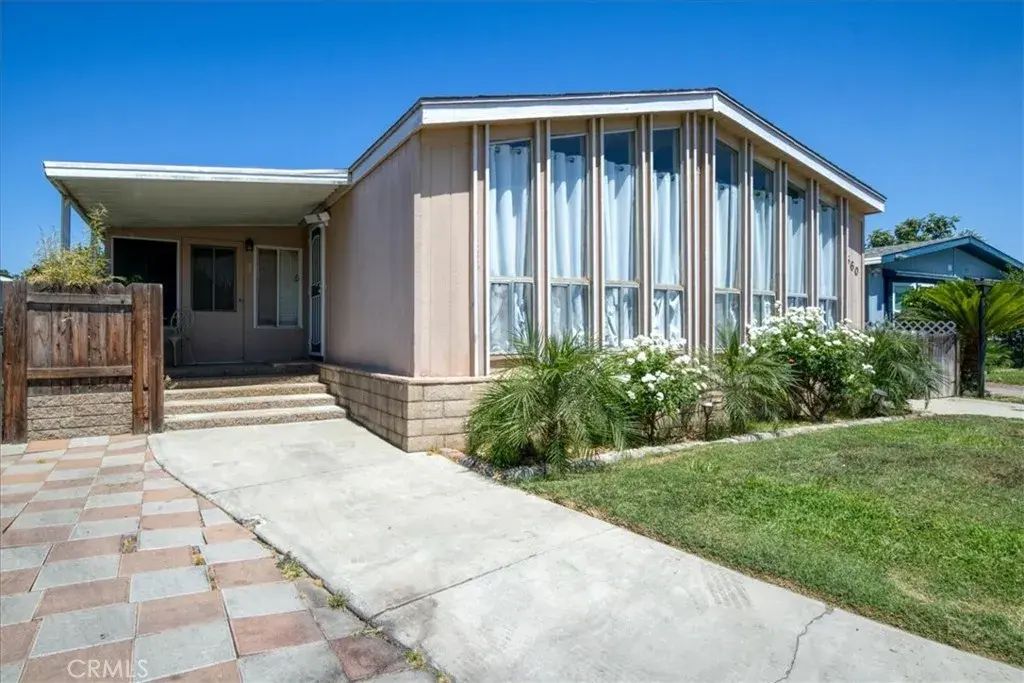 5800 Hamner 560, Eastvale