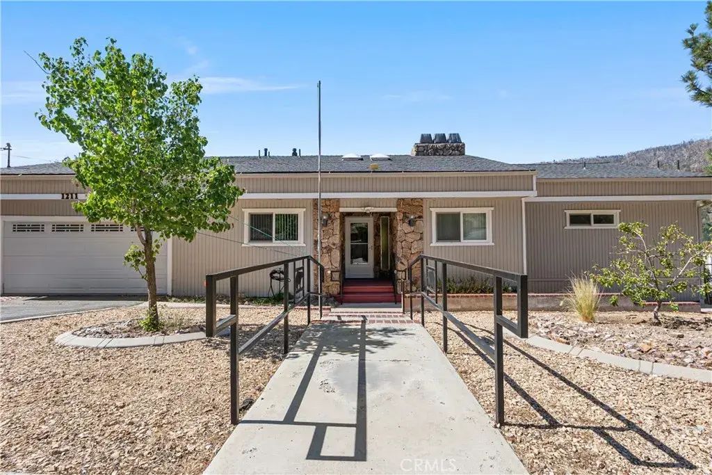 1211 Rivera, Wrightwood