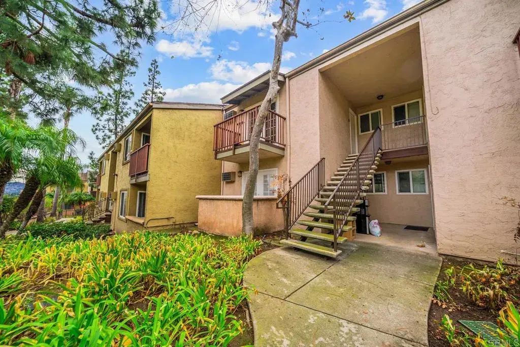 1280 W Main Street 15, El Cajon