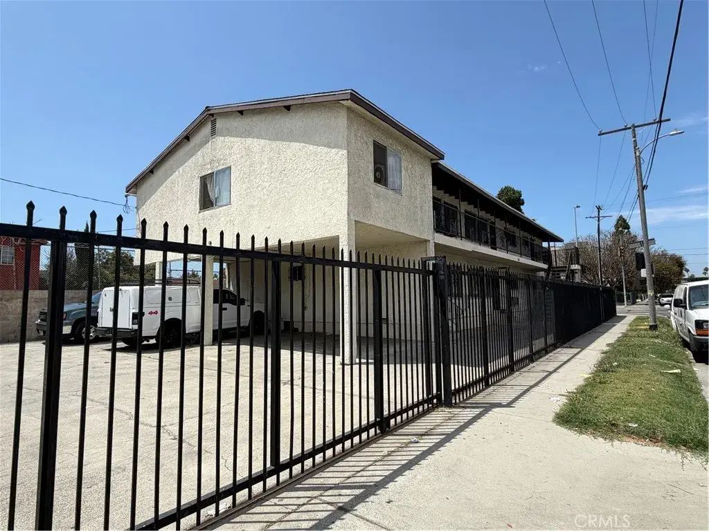 254 W 83rd Street, Los Angeles