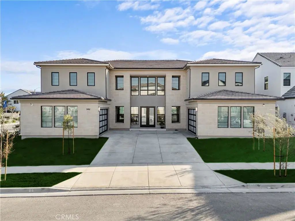 24152 West Corte Ala, Valencia