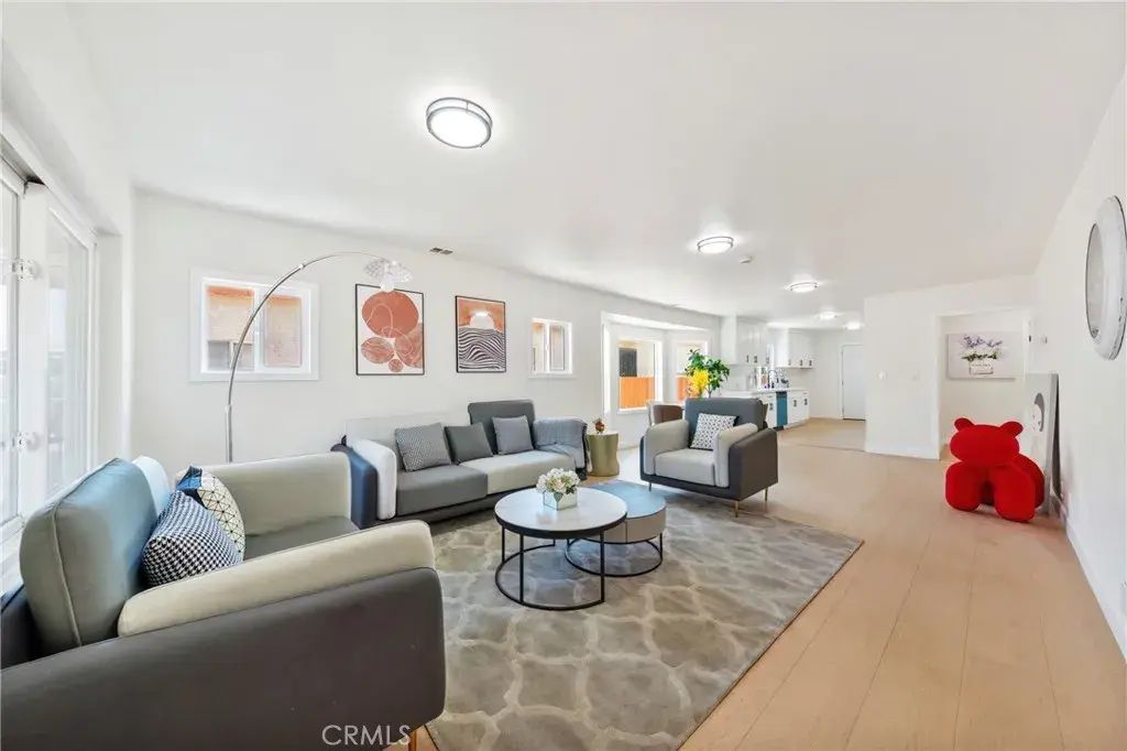 1132 W 55th Street, Los Angeles