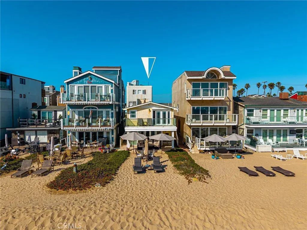 25 Surfside, Surfside