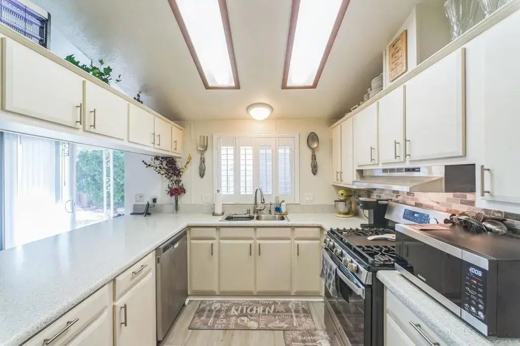 27250 Murrieta 364, Menifee