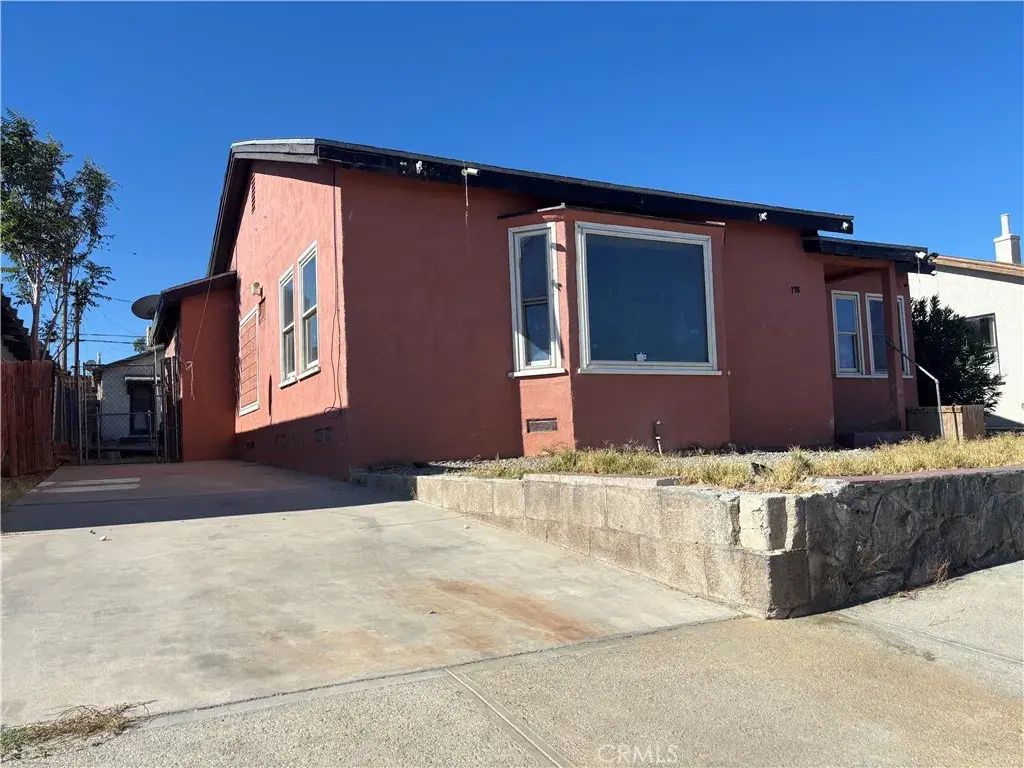 116 E Fredrick St, Barstow
