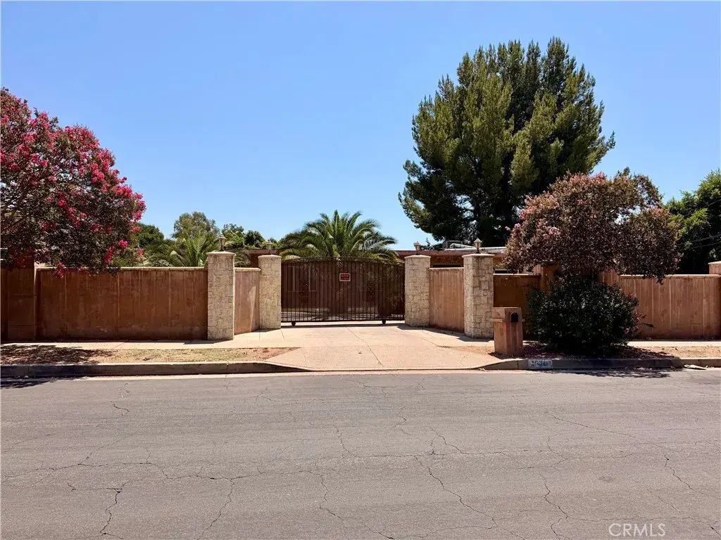 15314 Cobalt, Sylmar