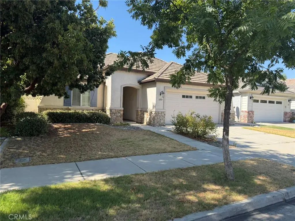 12023 Winger, Bakersfield