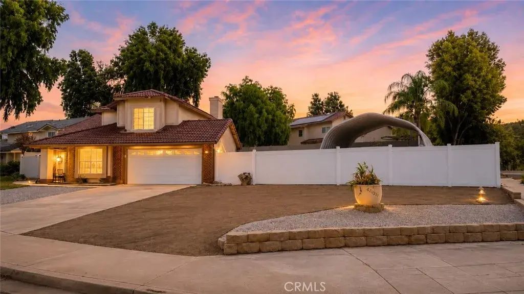42021 Bancroft, Hemet