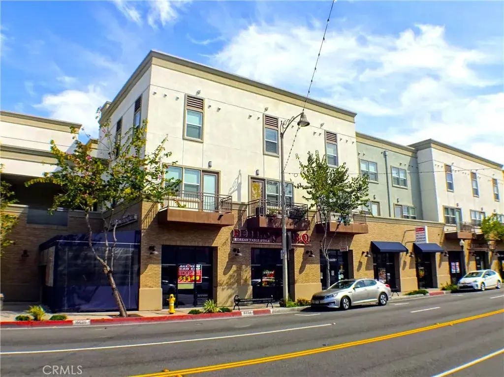16674 Bellflower Boulevard, Bellflower
