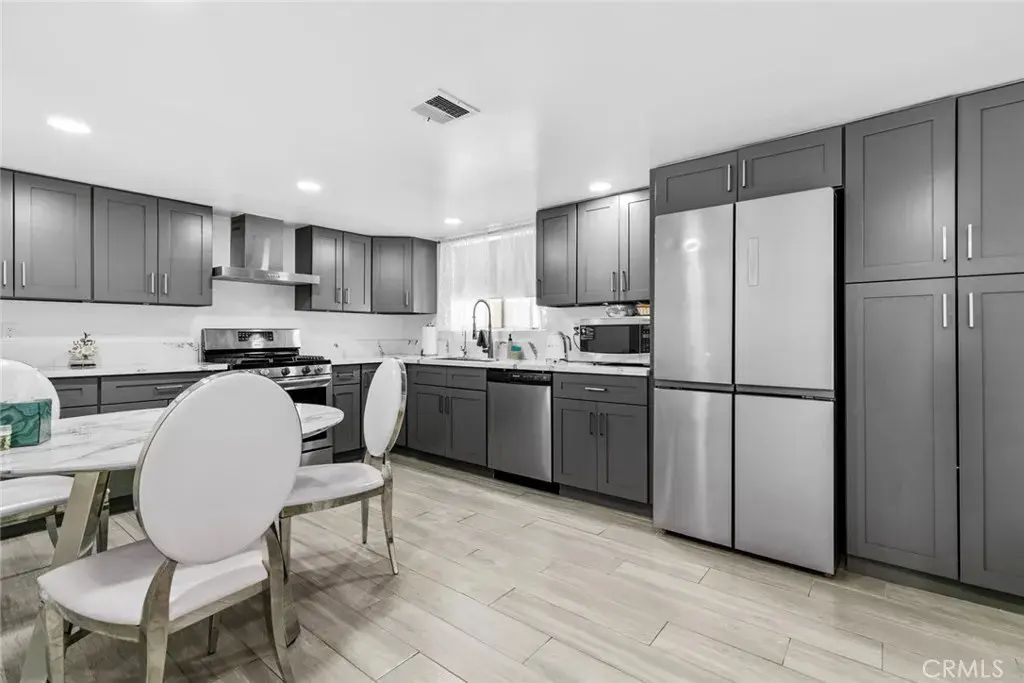 8801 Cedros Avenue 7, Panorama City