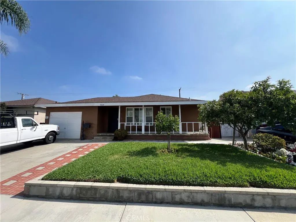 9219 Danbridge, Pico Rivera